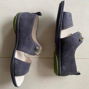 BRAND NEW Camper sandals, style Right, size 40